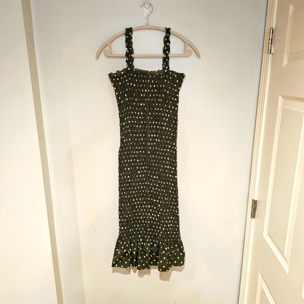 Shein Smocked form fitting polka dot dress in a size medium olive green